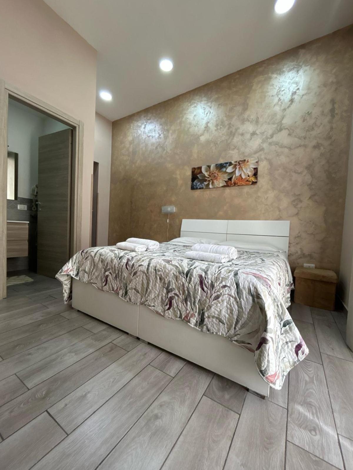 B&B Panorama 17 Napoli Bagian luar foto